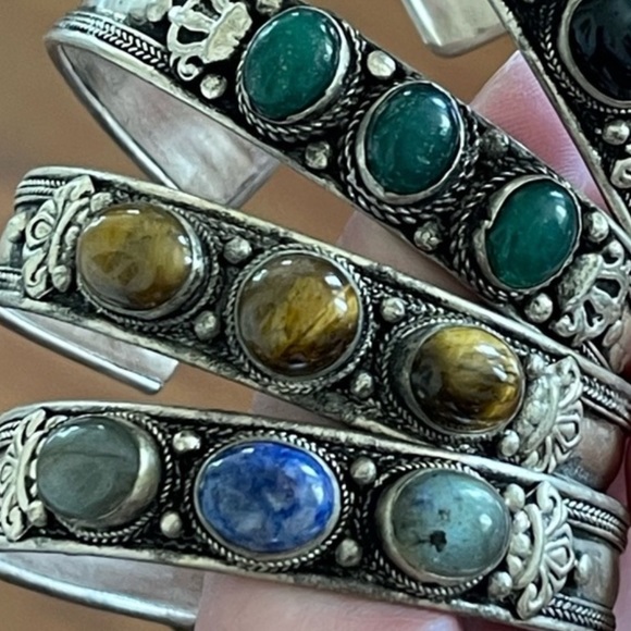 Nepali gemstone bracelets - Picture 4 of 10